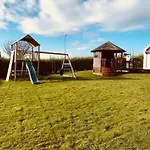 Ardkilly Ridge, Town,sleeps 8 Ferienhaus