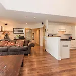 Ardkilly Ridge, Town,sleeps 8 Ferienhaus