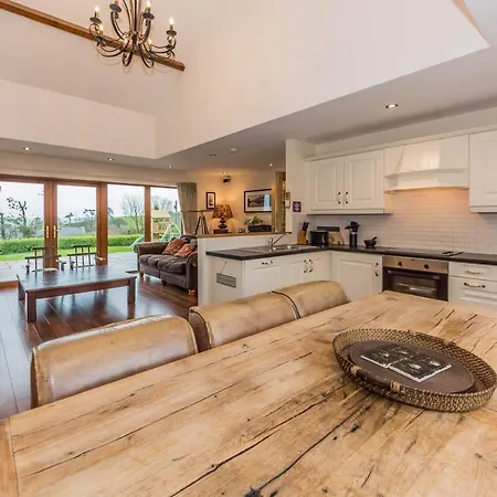 度假居 Ardkilly Ridge, Town,sleeps 8 *