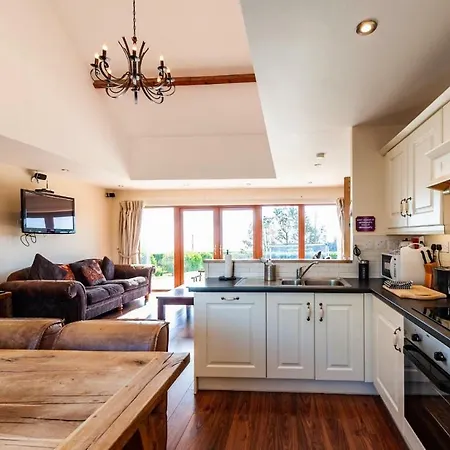 Ardkilly Ridge, Town,sleeps 8 * 金塞尔