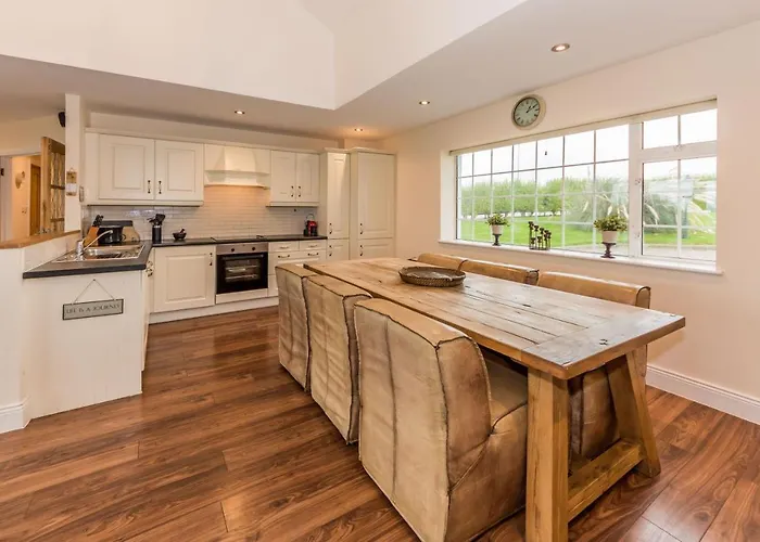 Ardkilly Ridge, Town,sleeps 8 Kinsale